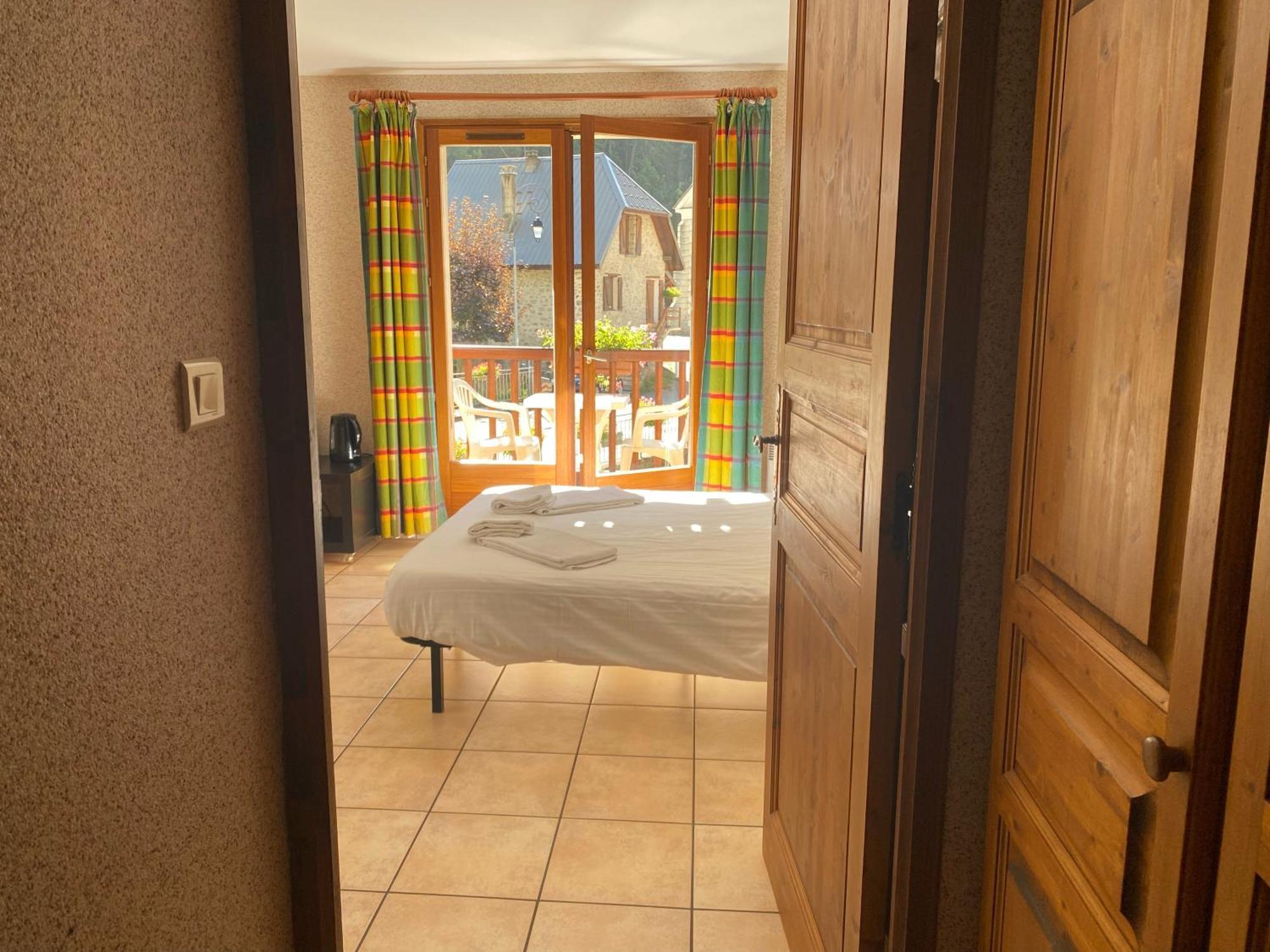 Appartement L'Edelweiss à La Chapelle-en-Valgaudemar Extérieur photo